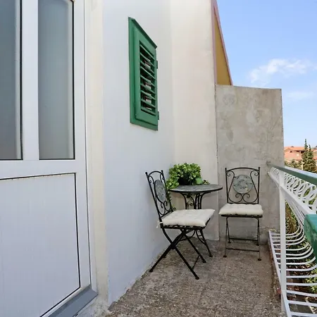 Tona Apartment Zaboric